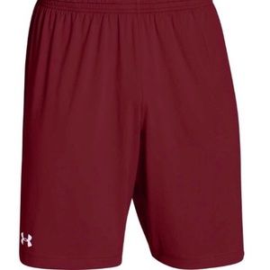 Men’s Under Armour Maroon shorts XL